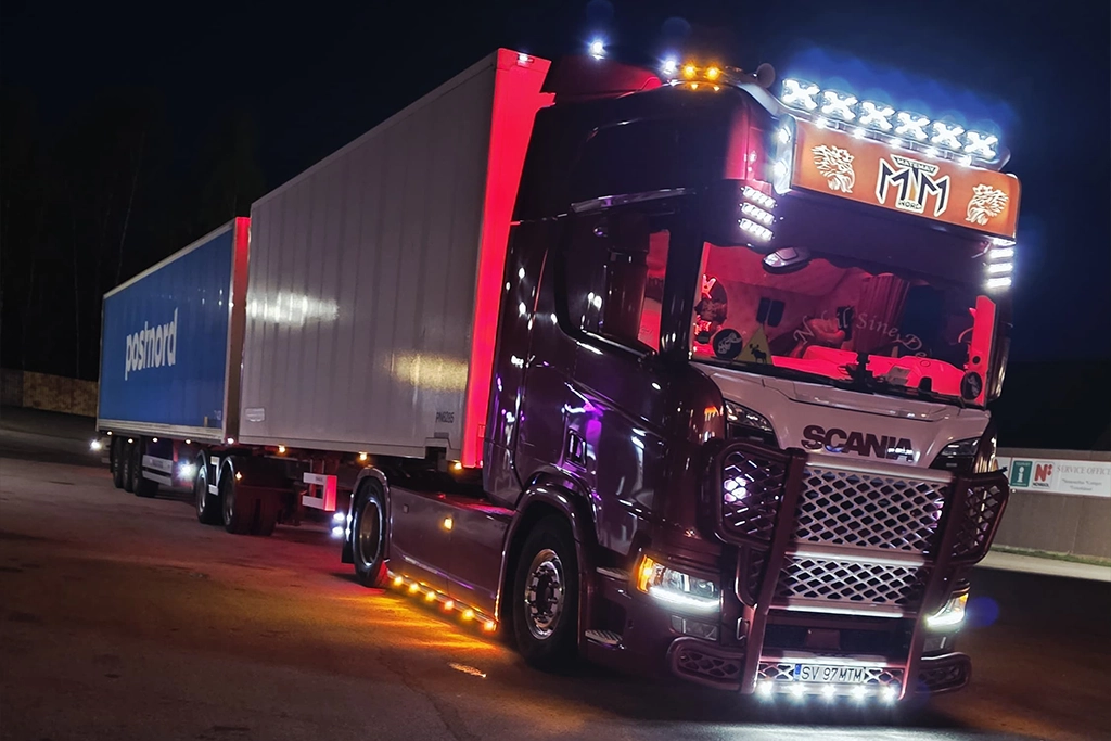 Camion Matemay Nord parcat in Suedia